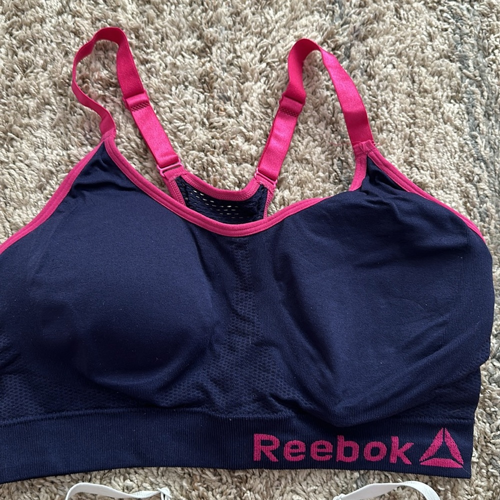 Reebok 2 medium impact sports bras - Picture 5 of 11